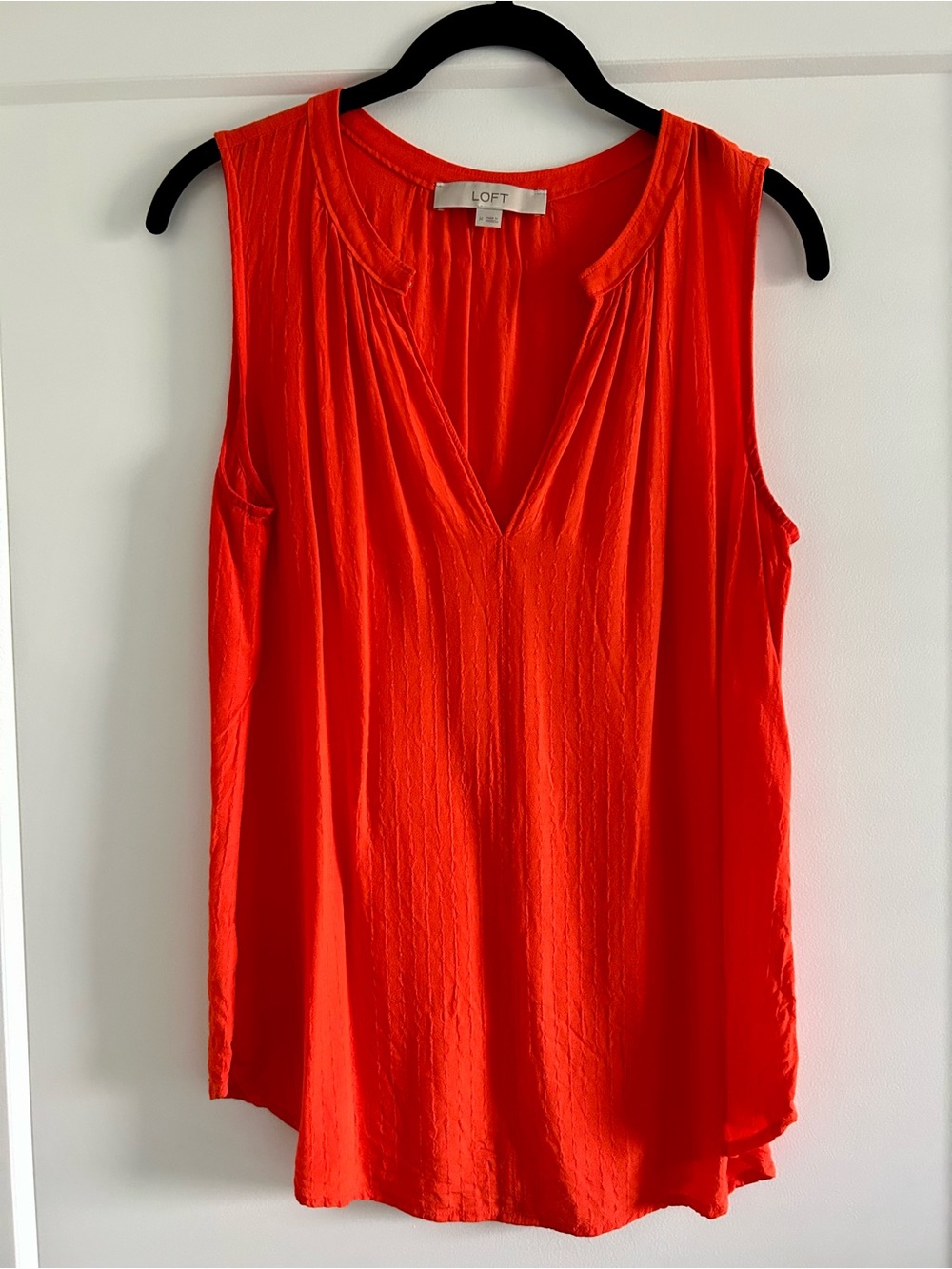 LOFT Sleeveless V-Neck Camisole in Bright Orange-Red